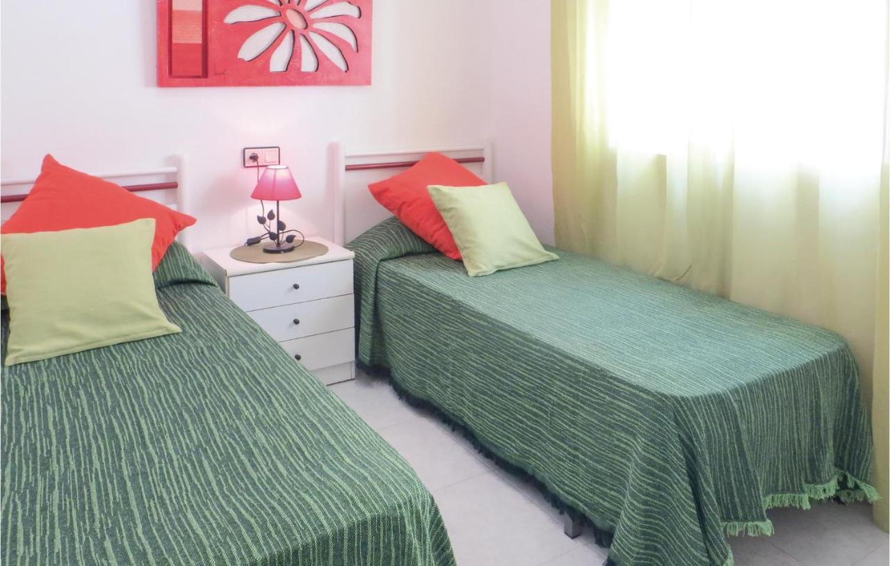 Amazing Apartment In Torrevieja With Kitchen Bagian luar foto