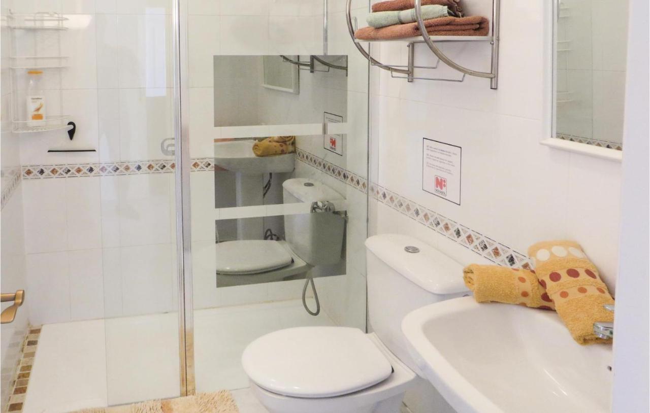 Amazing Apartment In Torrevieja With Kitchen Bagian luar foto
